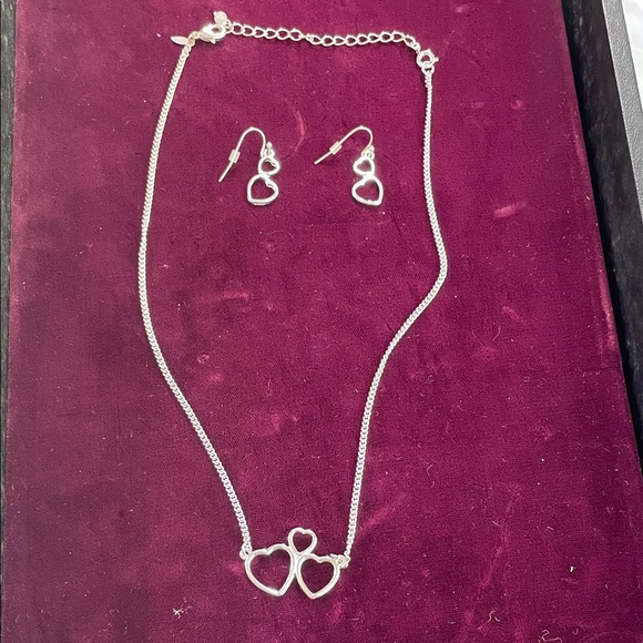 Avon vintage Y2K Elegant Silver Heart Jewelry Set - Picture 1 of 11
